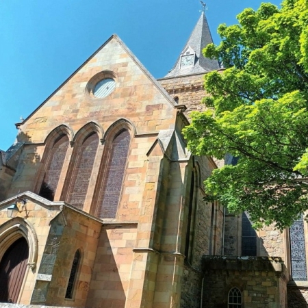 Dornoch-Cathedral-in-the-Sun-FEATURE - Dornoch Cathedral